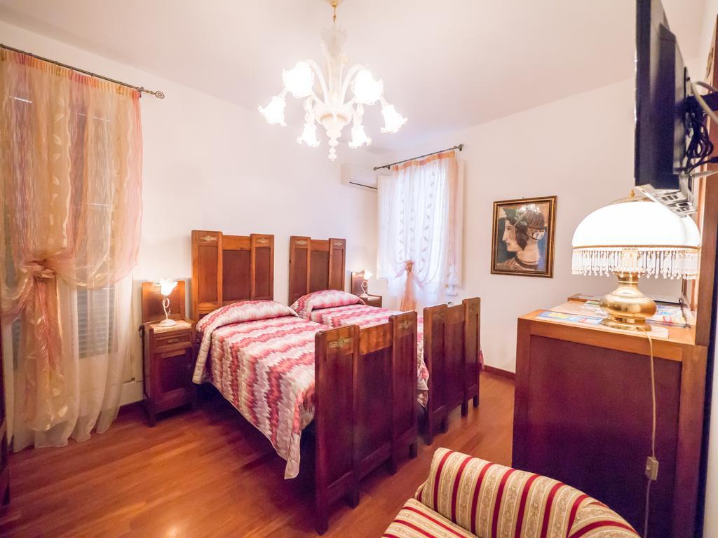 Villa Bellini Room&Breakfast ポルト・ガリバルディ 部屋 写真