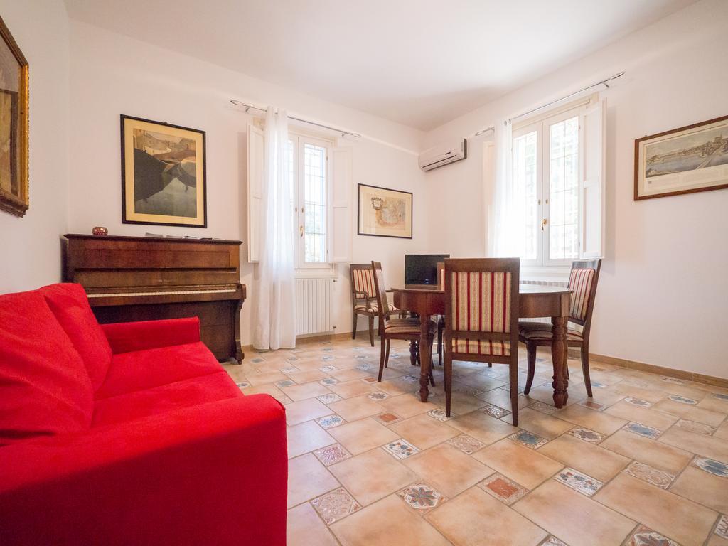 Villa Bellini Room&Breakfast ポルト・ガリバルディ 部屋 写真